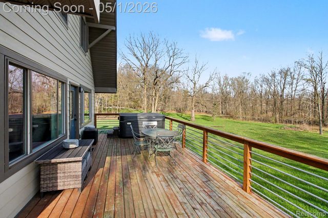 6225 W Lovejoy Road, Conway Township, MI 48418