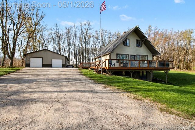 6225 W Lovejoy Road, Conway Township, MI 48418