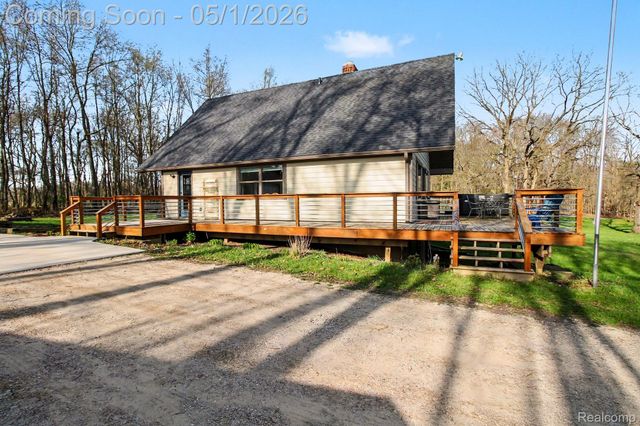 6225 W Lovejoy Road, Conway Township, MI 48418