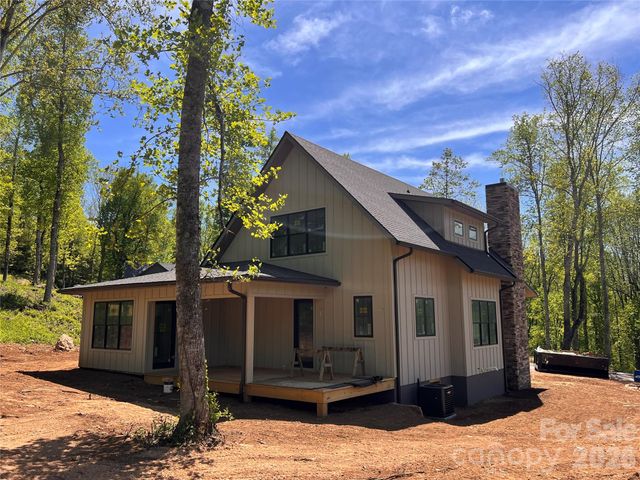 100 Bear Tree Cove, Canton, NC 28716