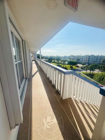 401 Greenbrier A, West Palm Beach, FL 33411