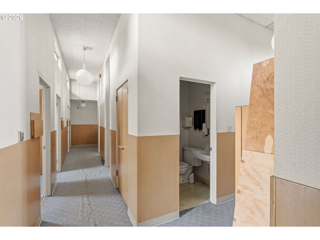4536 Ne 102ND Ave, Portland, OR 97220