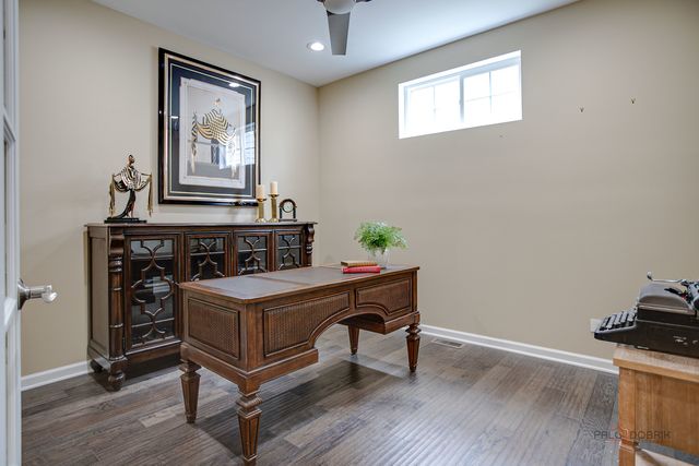 35 Pacific Avenue, Hawthorn Woods, IL 60047