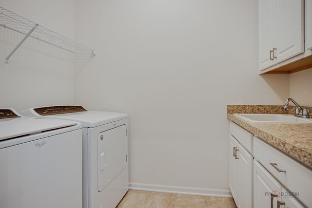 35 Pacific Avenue, Hawthorn Woods, IL 60047