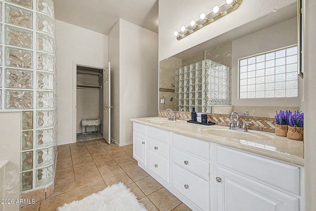 9711 E GLENCOVE Circle, Mesa, AZ 85207