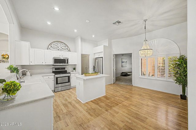 9711 E GLENCOVE Circle, Mesa, AZ 85207