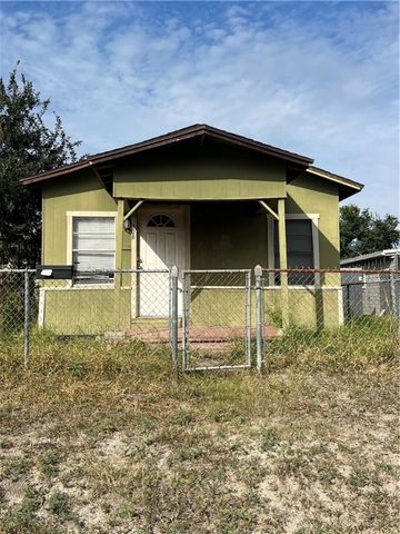 906 E Lee Ave, Kingsville, TX 78363