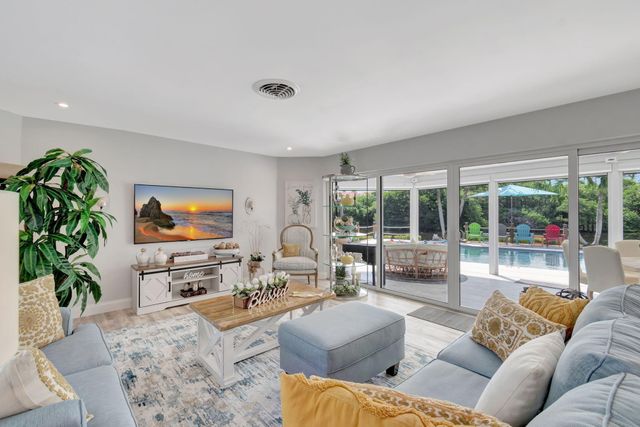 302 Venice Drive, Boynton Beach, FL 33426