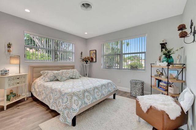 302 Venice Drive, Boynton Beach, FL 33426