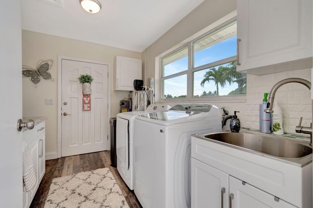 302 Venice Drive, Boynton Beach, FL 33426