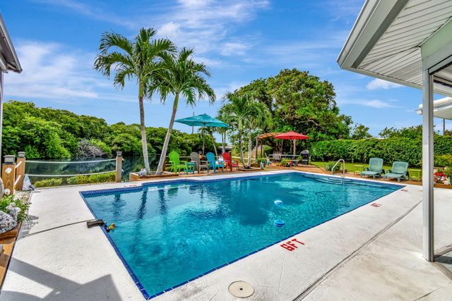 302 Venice Drive, Boynton Beach, FL 33426