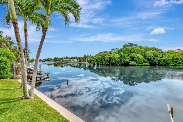 302 Venice Drive, Boynton Beach, FL 33426