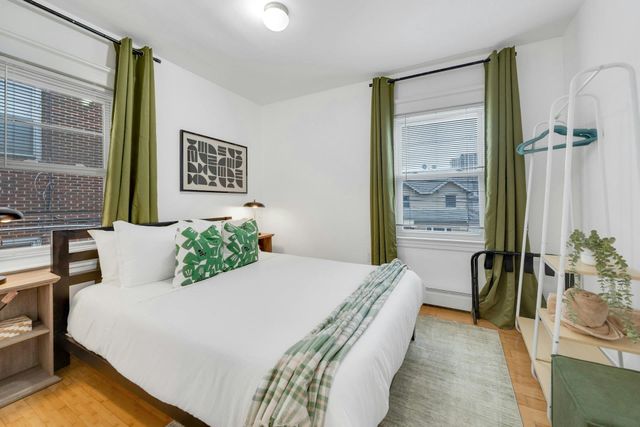 31 72ND ST, North Bergen, NJ 07047