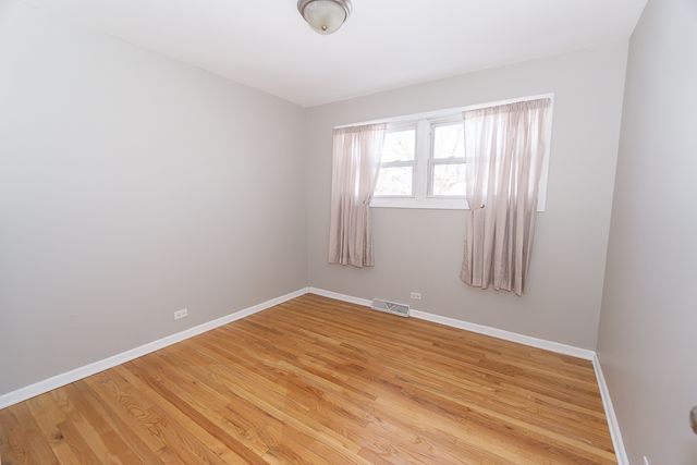 756 W Millers Road, Des Plaines, IL 60016