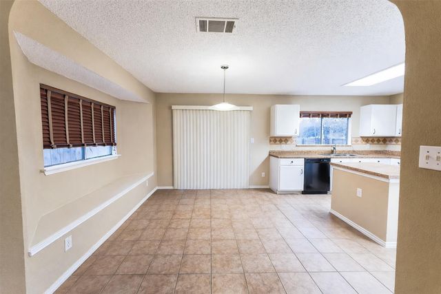 2518 STAPLEFORD DR, Cedar Park, TX 78613