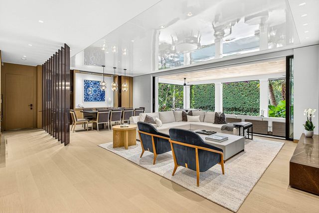 232 Seabreeze Avenue, Palm Beach, FL 33480