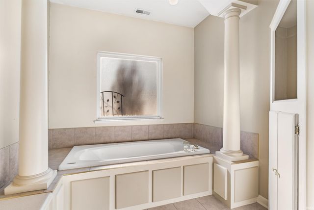 7602 Trotters Chase Lane, Fort Wayne, IN 46815