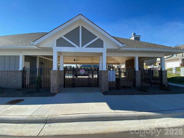 196 Marathon Lane, Candler, NC 28715