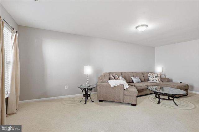 4400 TORRENCE PL, Woodbridge, VA 22193