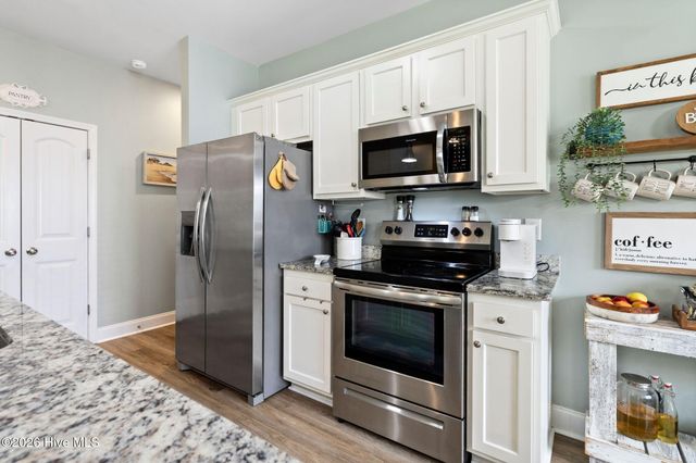 1001 Dan Owen Drive, Hampstead, NC 28443