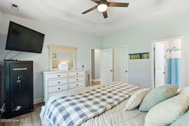 1001 Dan Owen Drive, Hampstead, NC 28443