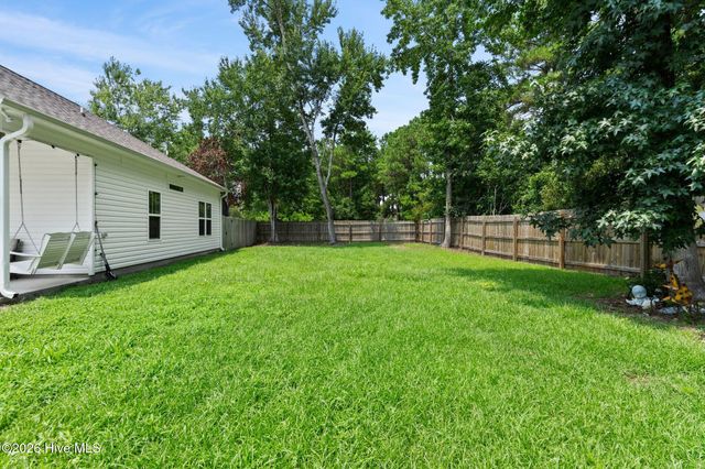 1001 Dan Owen Drive, Hampstead, NC 28443