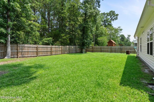 1001 Dan Owen Drive, Hampstead, NC 28443