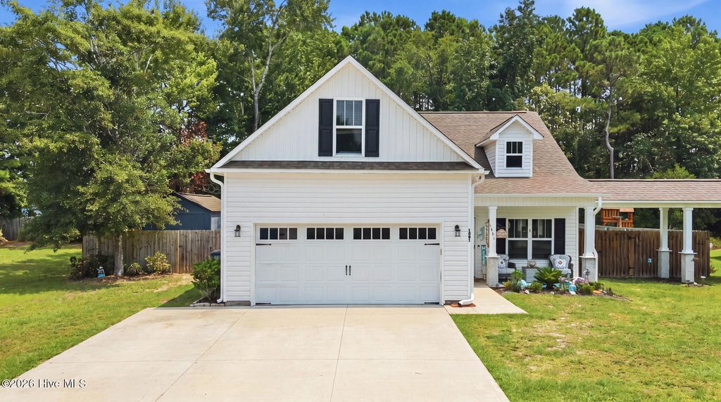 1001 Dan Owen Drive, Hampstead, NC 28443