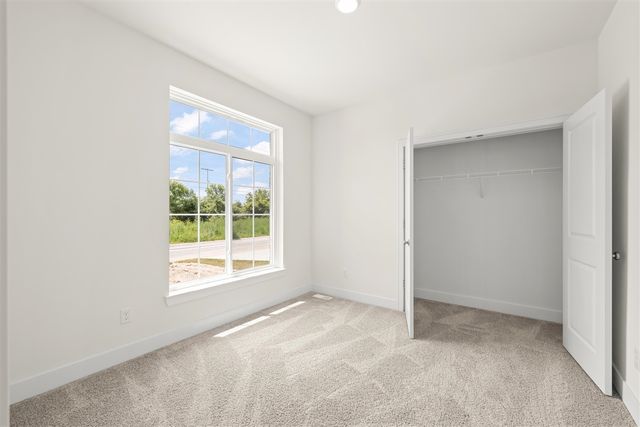 31610 Beaver Circle, New Boston, MI 48164
