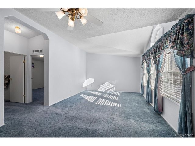 185 Elm St, Hudson, CO 80642