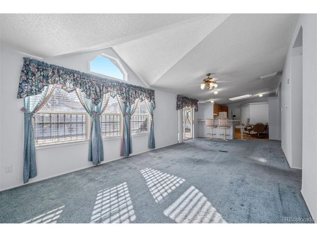 185 Elm St, Hudson, CO 80642