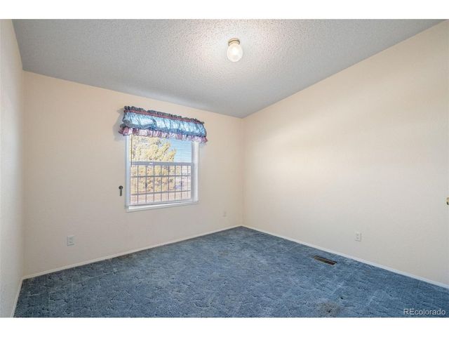 185 Elm St, Hudson, CO 80642