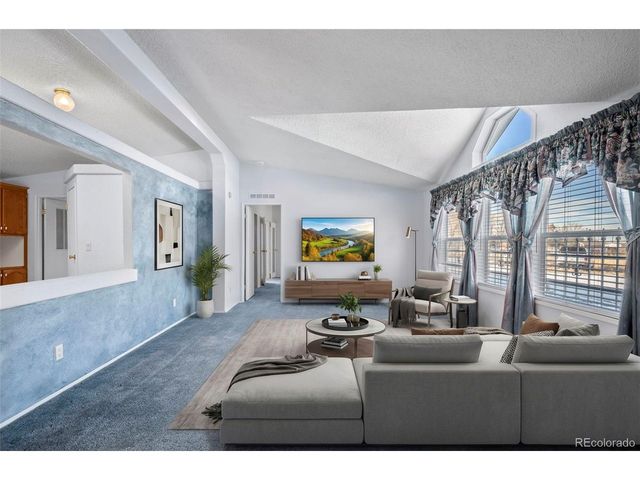 185 Elm St, Hudson, CO 80642