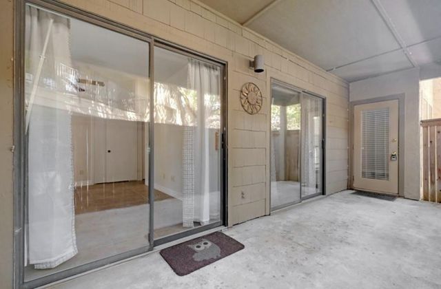 1202 Thorpe LN 205, San Marcos, TX 78666