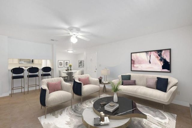 1202 Thorpe LN 205, San Marcos, TX 78666