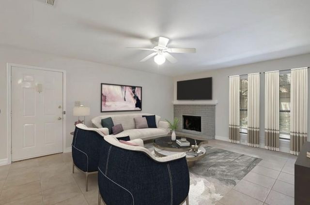 1202 Thorpe LN 205, San Marcos, TX 78666