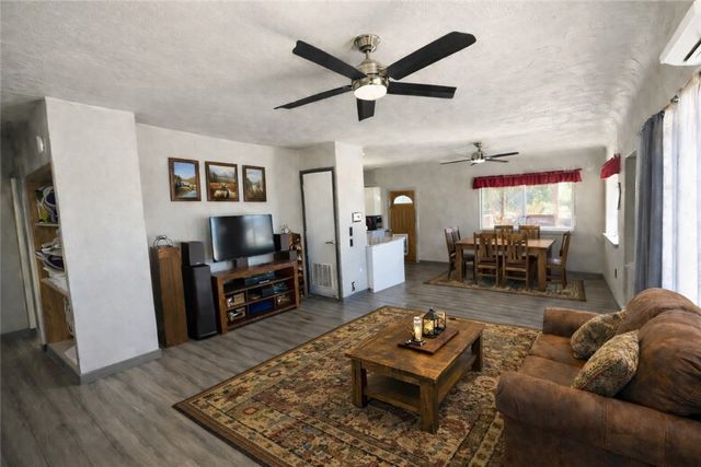 21422 S Appaloosa Road, Yucca, AZ 86438