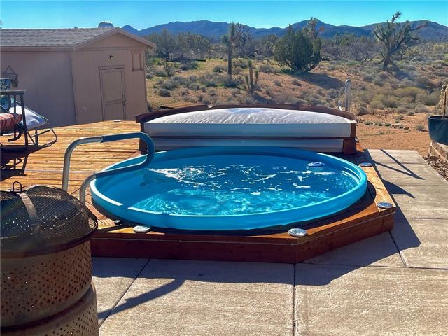 21422 S Appaloosa Road, Yucca, AZ 86438