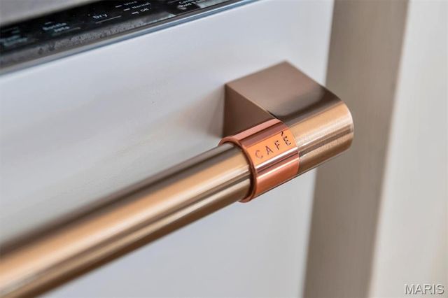 17513 Wyman Ridge Drive, Eureka, MO 63025