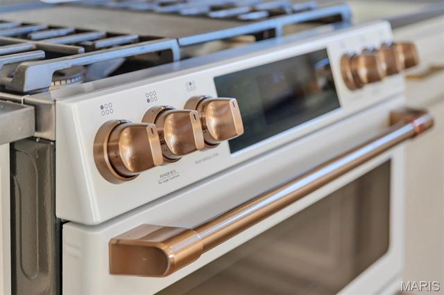 17513 Wyman Ridge Drive, Eureka, MO 63025