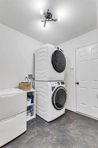 17513 Wyman Ridge Drive, Eureka, MO 63025