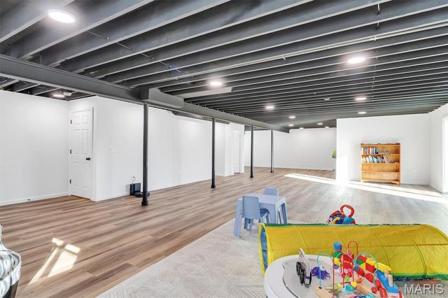 17513 Wyman Ridge Drive, Eureka, MO 63025