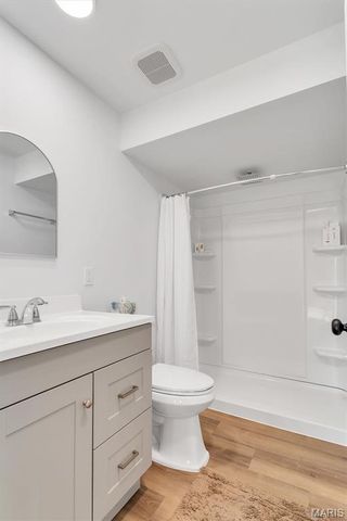 17513 Wyman Ridge Drive, Eureka, MO 63025