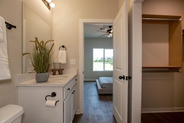 2921 S Maize Ct, Wichita, KS 67215