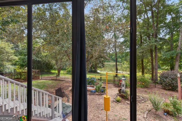 210 Old Pond Road, Lagrange, GA 30241