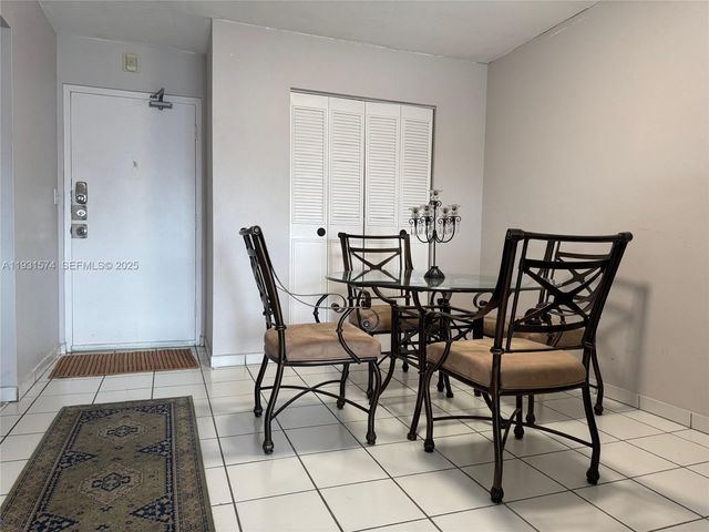 3522 NE 171st St 303, North Miami Beach, FL 33160