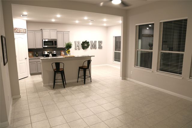 500 Oxford Lane, Troy, TX 76579