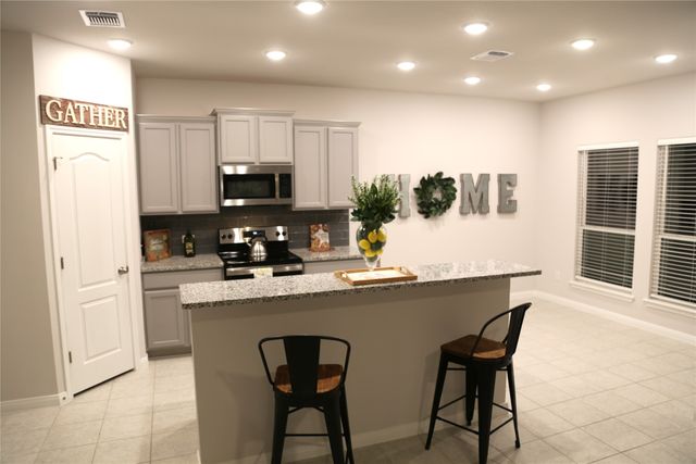 500 Oxford Lane, Troy, TX 76579