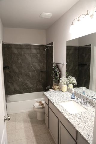 500 Oxford Lane, Troy, TX 76579