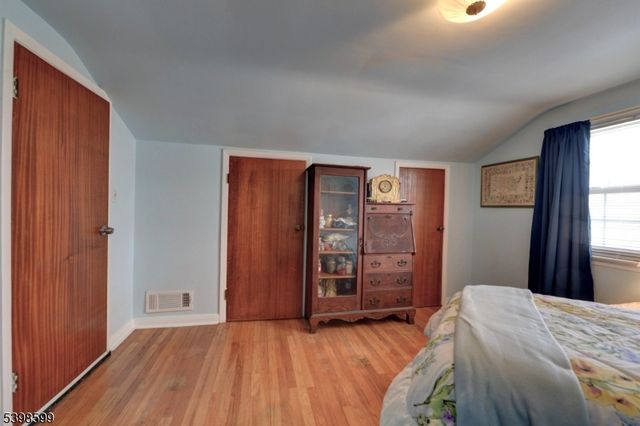 17 Garden Pl, Pequannock Twp., NJ 07444